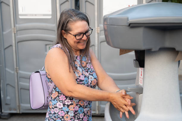Best Porta potty rental near me  in Fort Myers Beach, FL